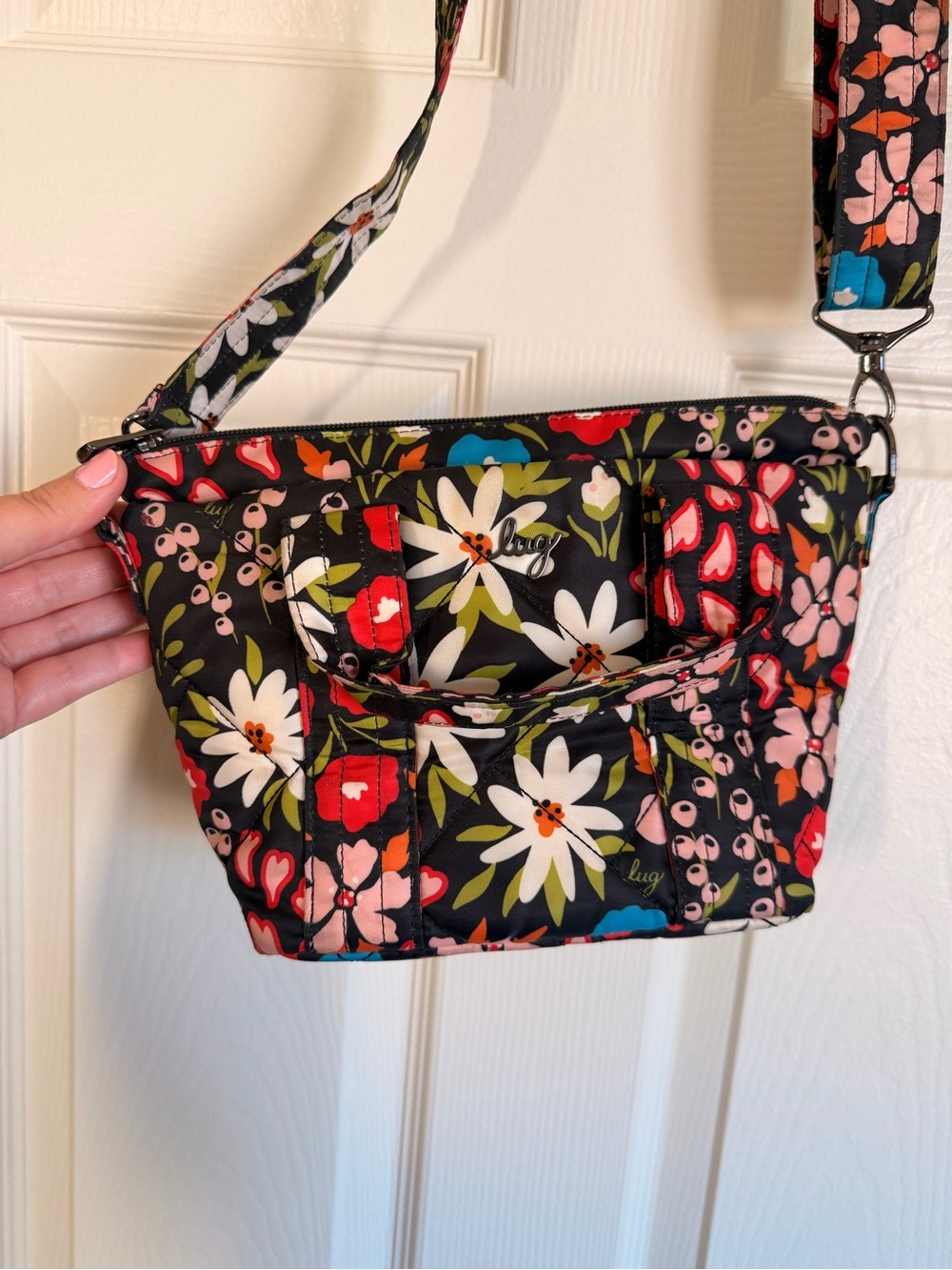Lug Dory Mini Autumn Daisies Black Floral Crossbody Tote Bag Purse Travel EUC